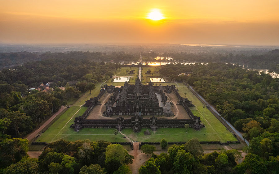 Vietnam Cambodia Itinerary 10 Days - angkor wat cambodia